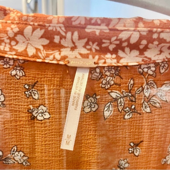 NWOT Free People Serena Bell sleeves blouse. - Picture 6 of 8